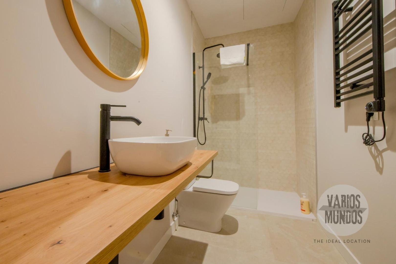Apartamento Toque De 8 En Tesoro 6 E3 Madrid